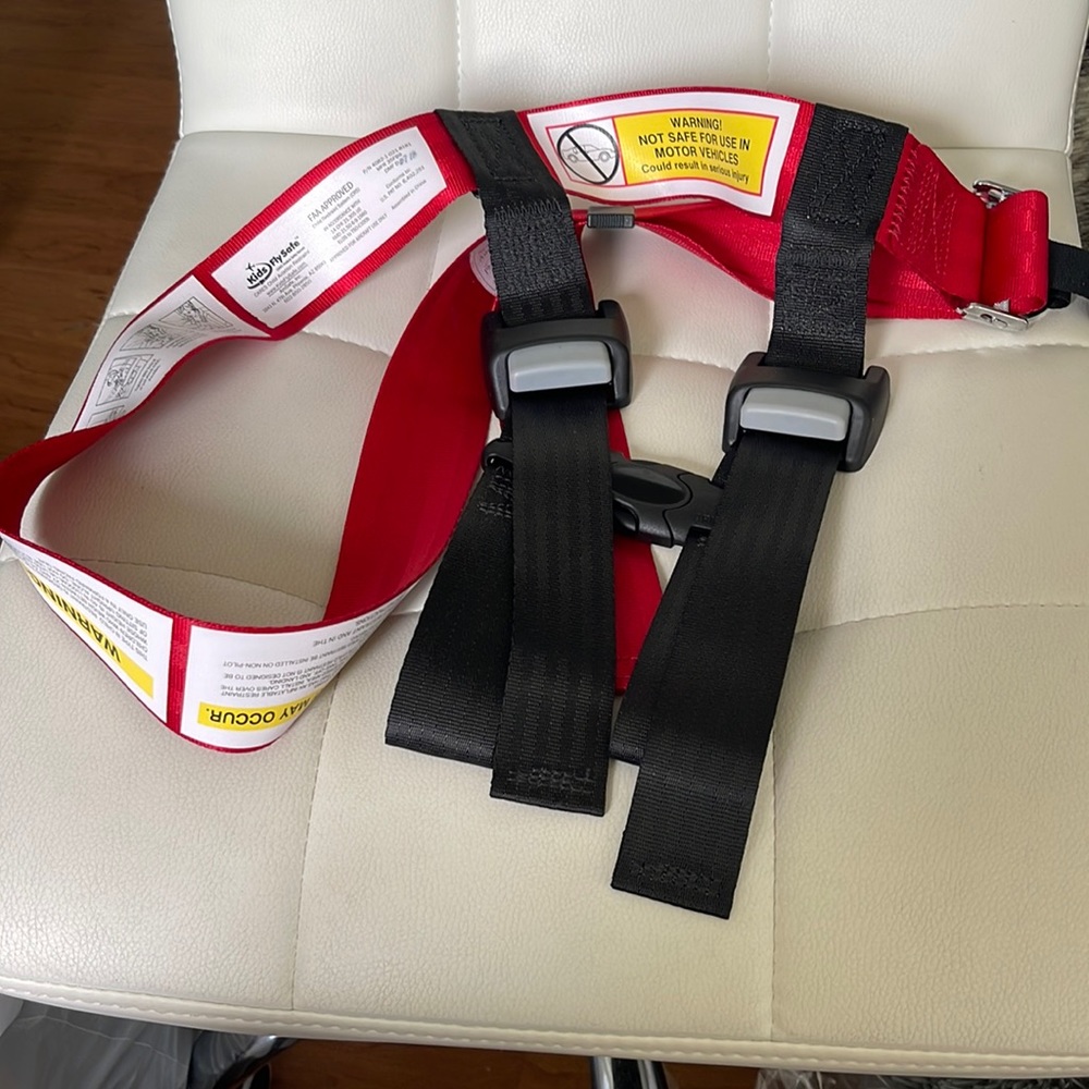 EUC Cares Kids Fly Safe Child Airplane Travel Harness